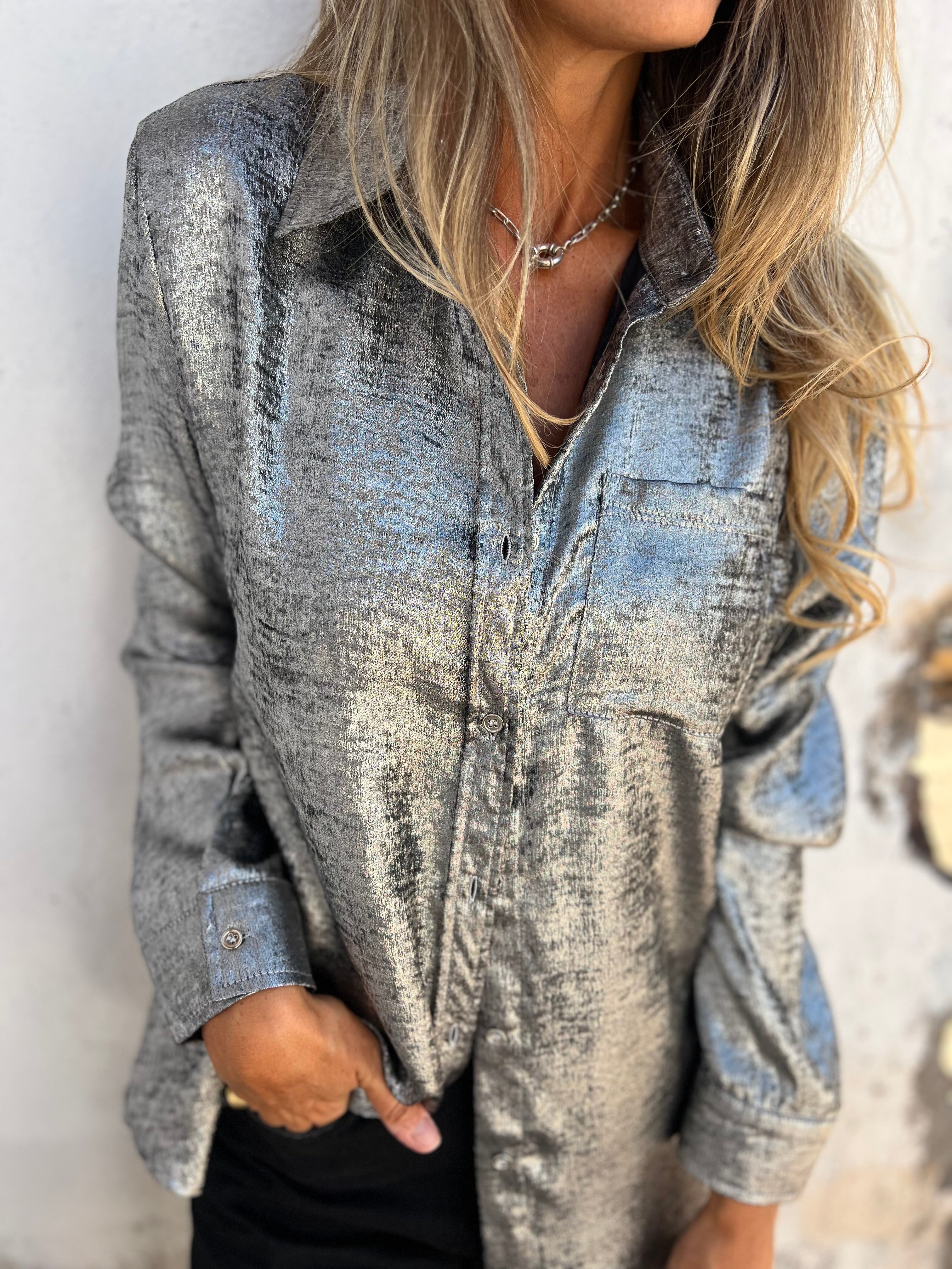 Blusa metalizada fiesta gris acero